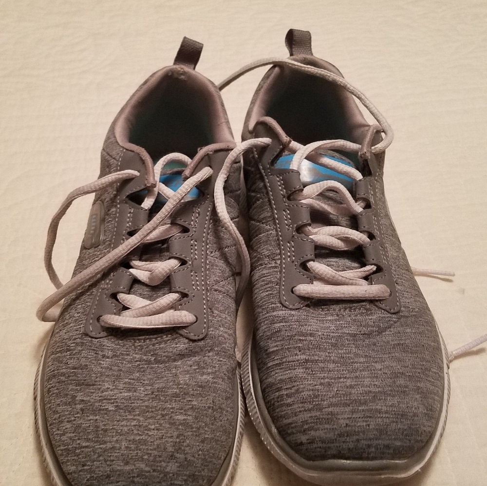 Skechers sneakers